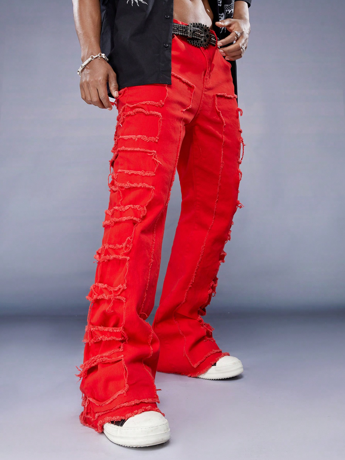 Мужские красные джинсовые расклешенные джинсы Manfinity EMRG с нашивкой бахромой, красный