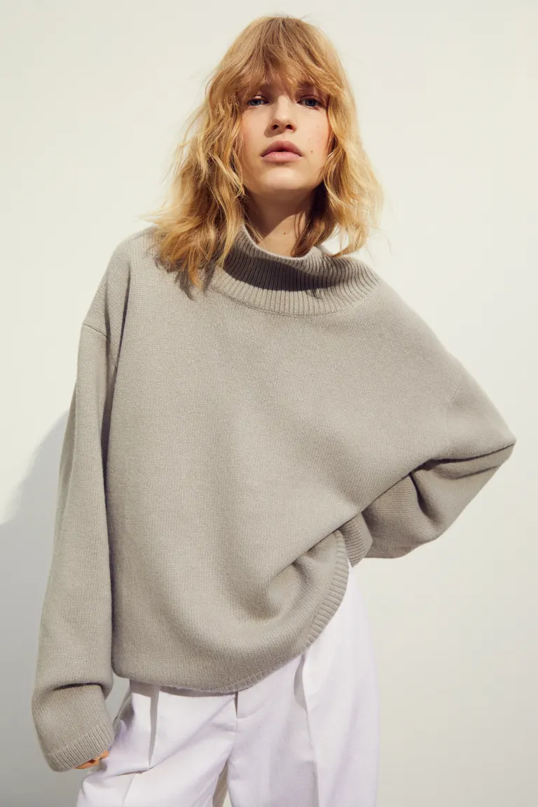 

Объемный свитер из смесового кашемира H&M, бежевый