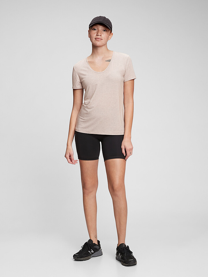 

Спортивная футболка GAP, песочный