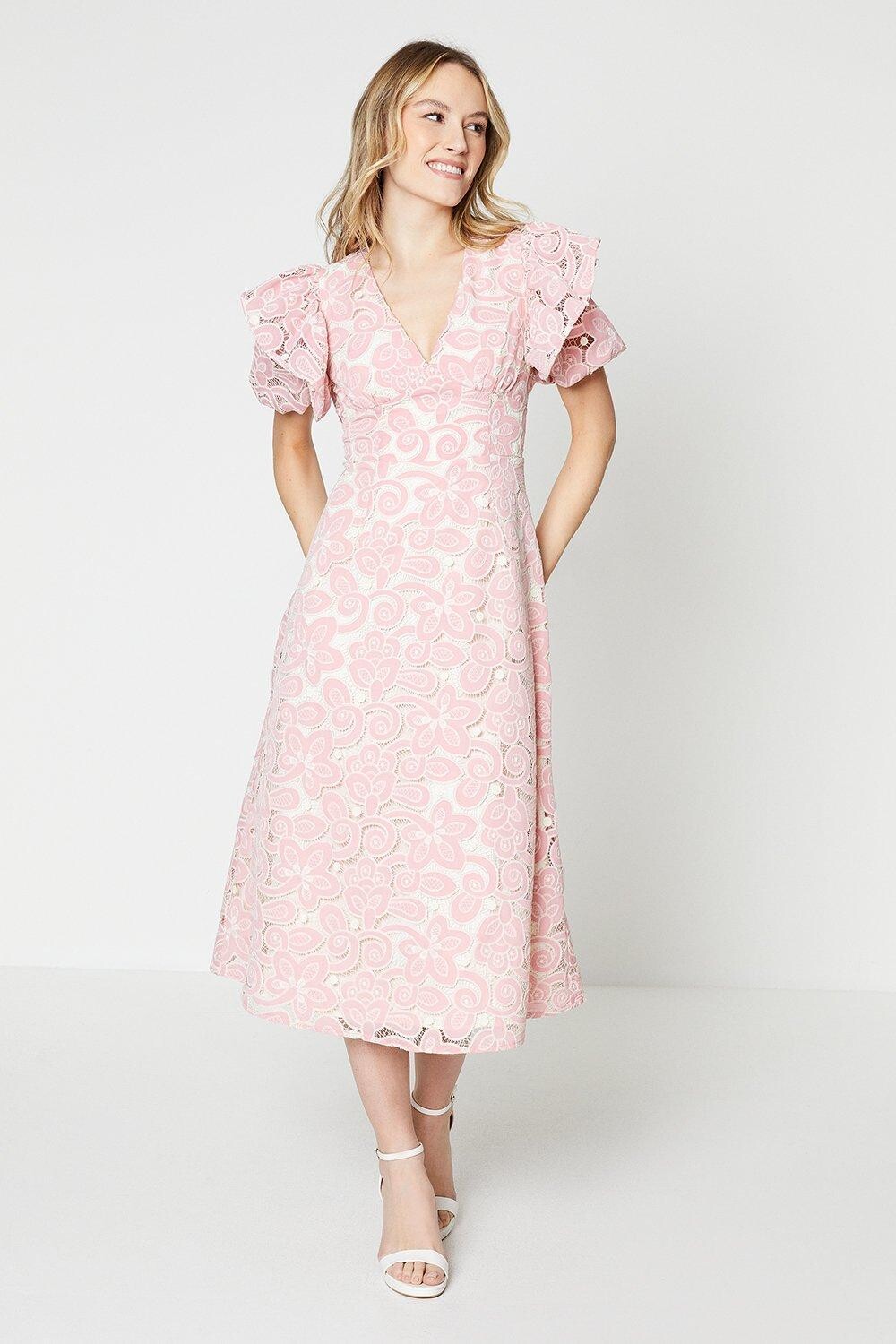 

Платье-миди с ажурной вышивкой Dorothy Perkins, розовый