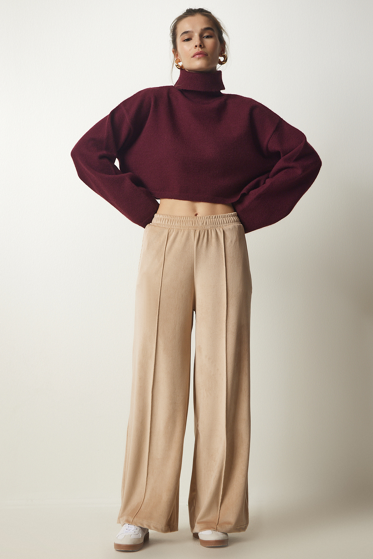 Женские бархатные брюки палаццо кремового цвета Happiness Istanbul, бежевый цена и фото