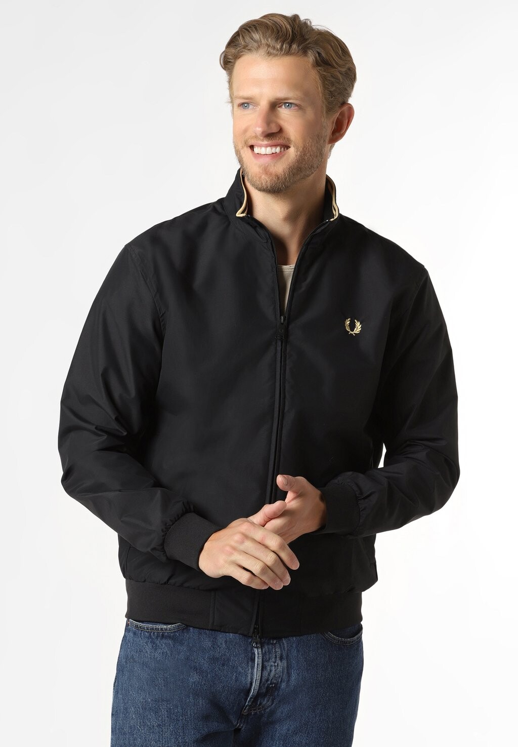 

Легкая куртка Fred Perry, черный