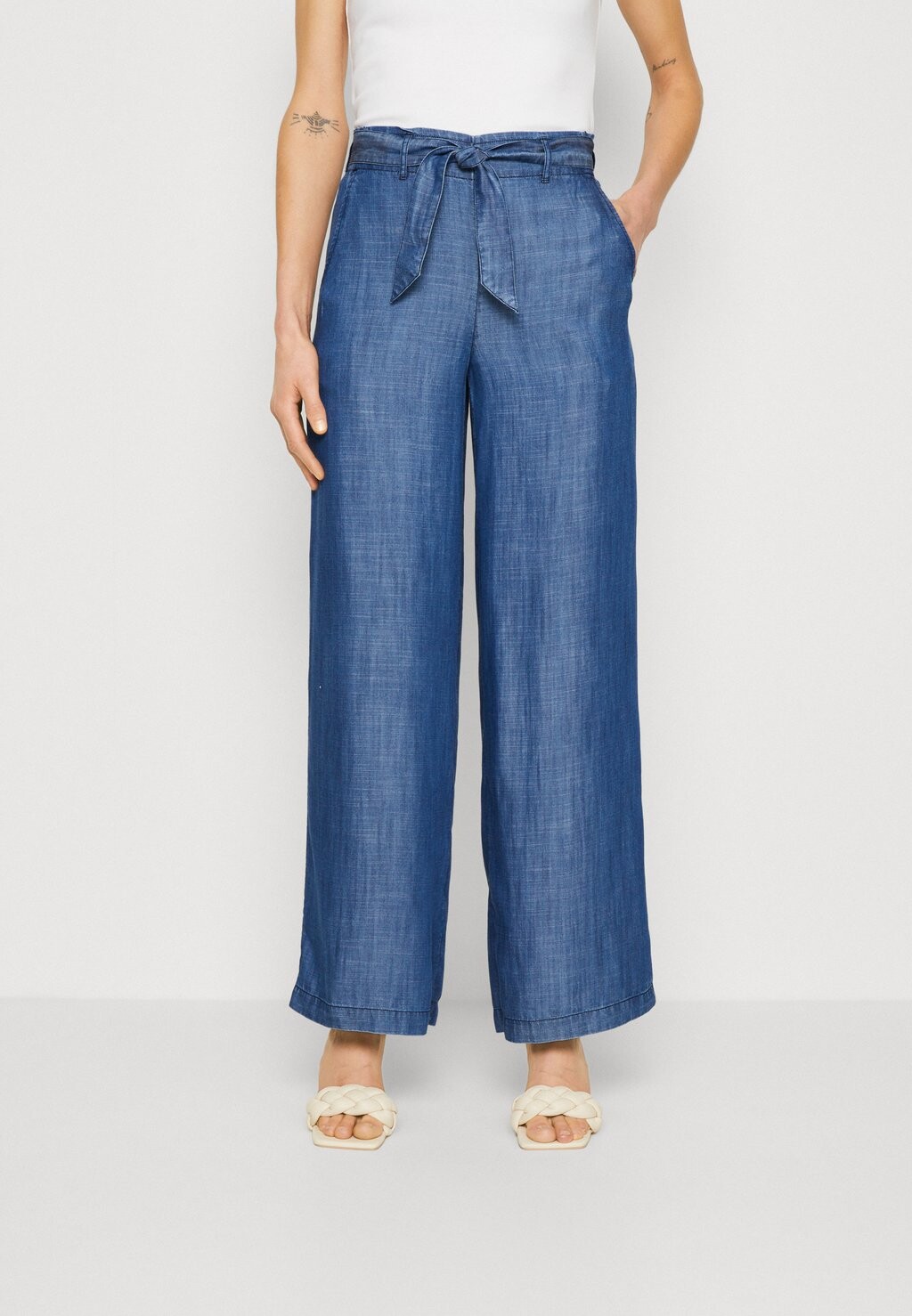 

Брюки Esprit Wide Leg, синий средний стирка