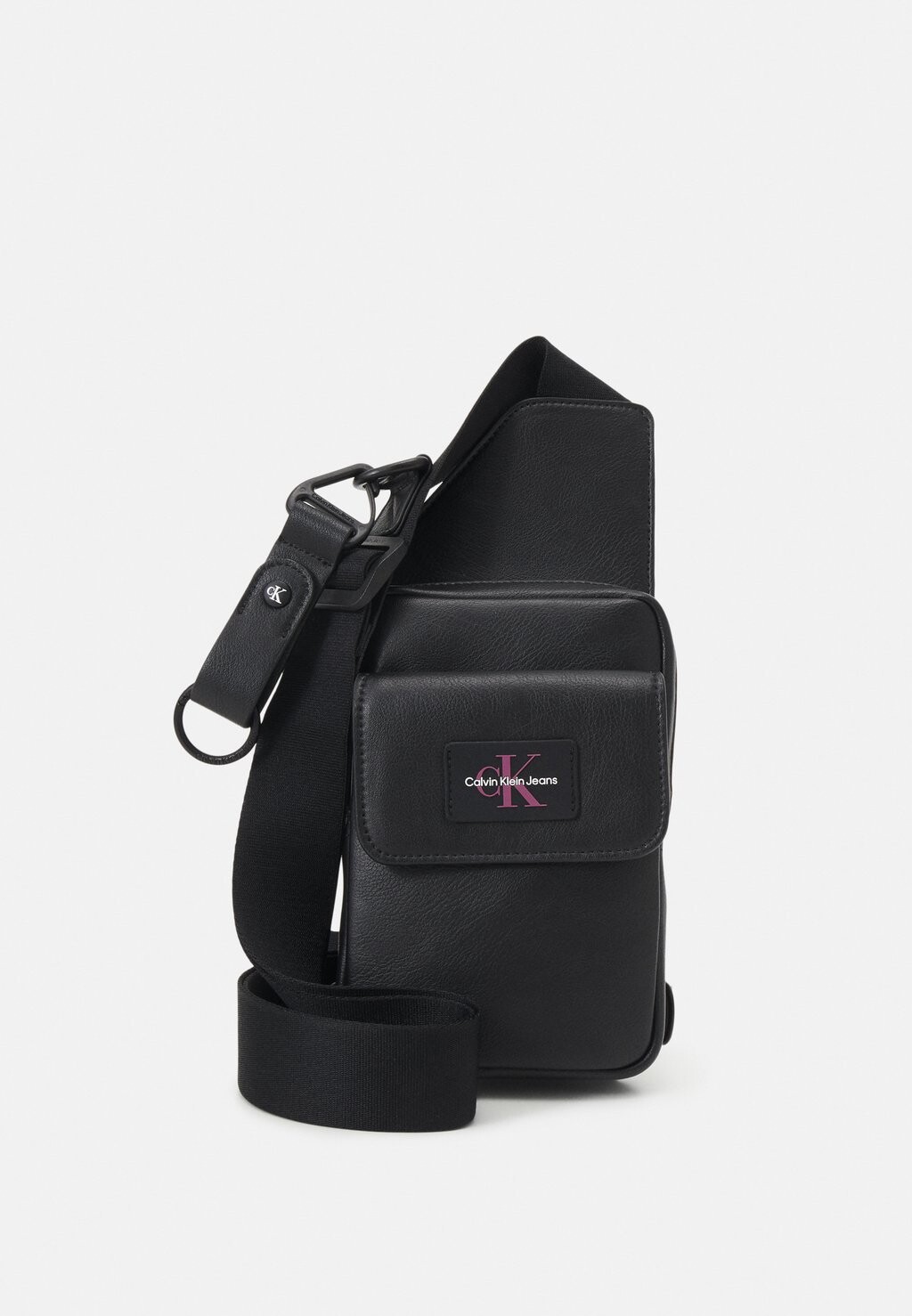

Сумка через плечо Calvin Klein Jeans, черный