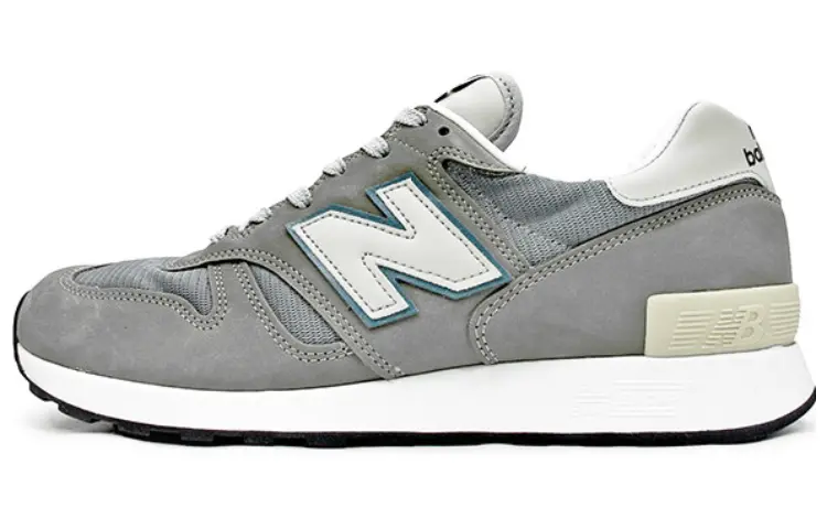 

Кроссовки New Balance M1300JP2, серый