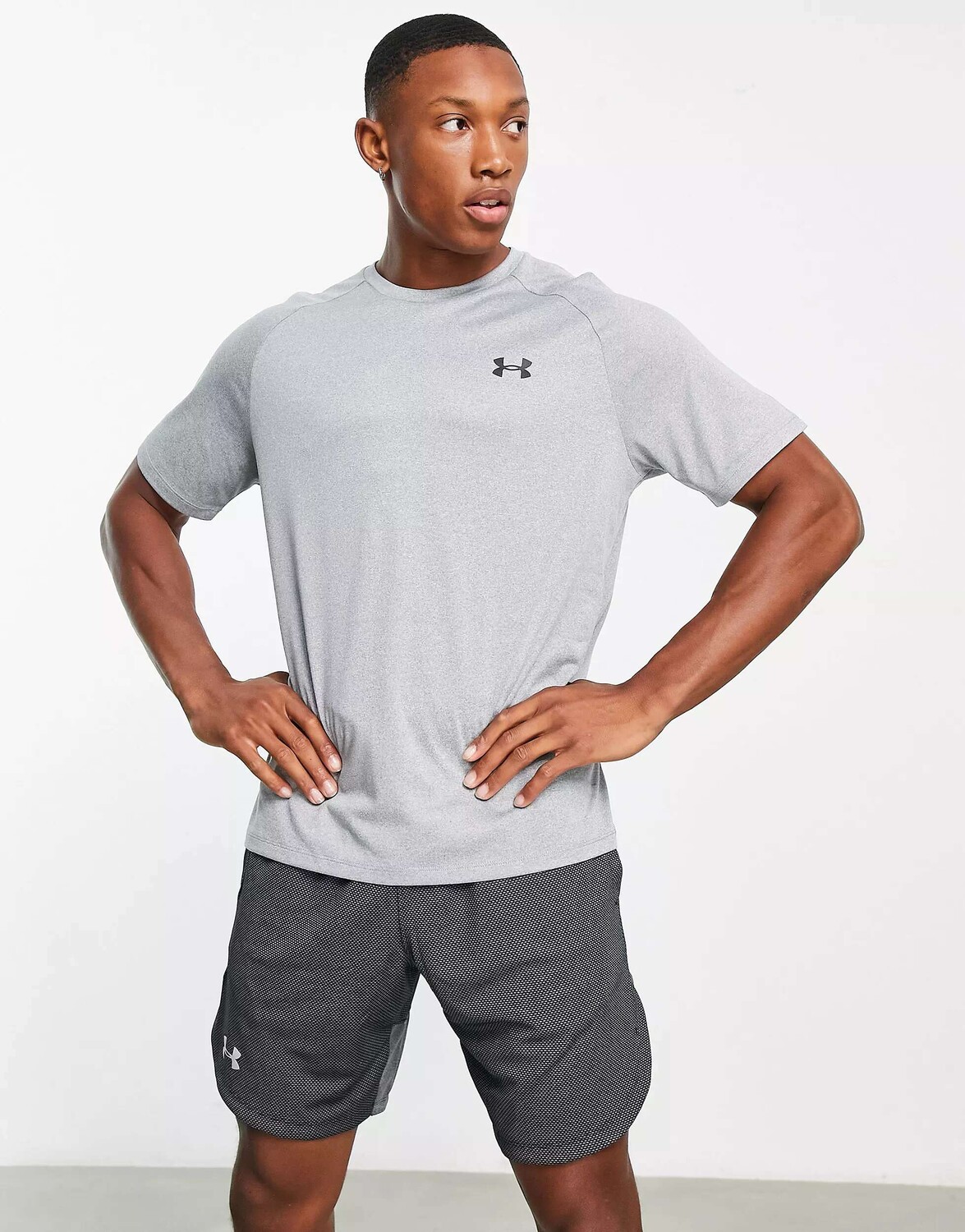 

Светло-серая футболка Under Armour Training Tech 2.0, Серый