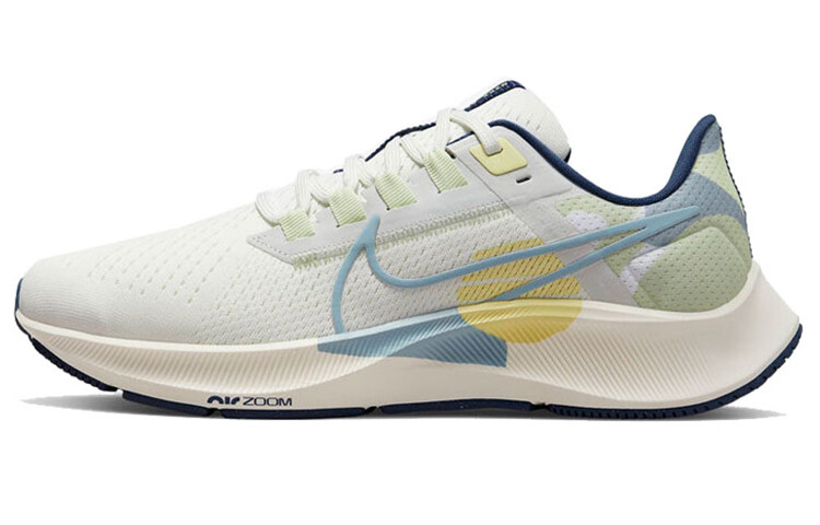 

Низкие женские кроссовки Nike Air Zoom Pegasus 38 цвета слоновой кости/зеленого цвета