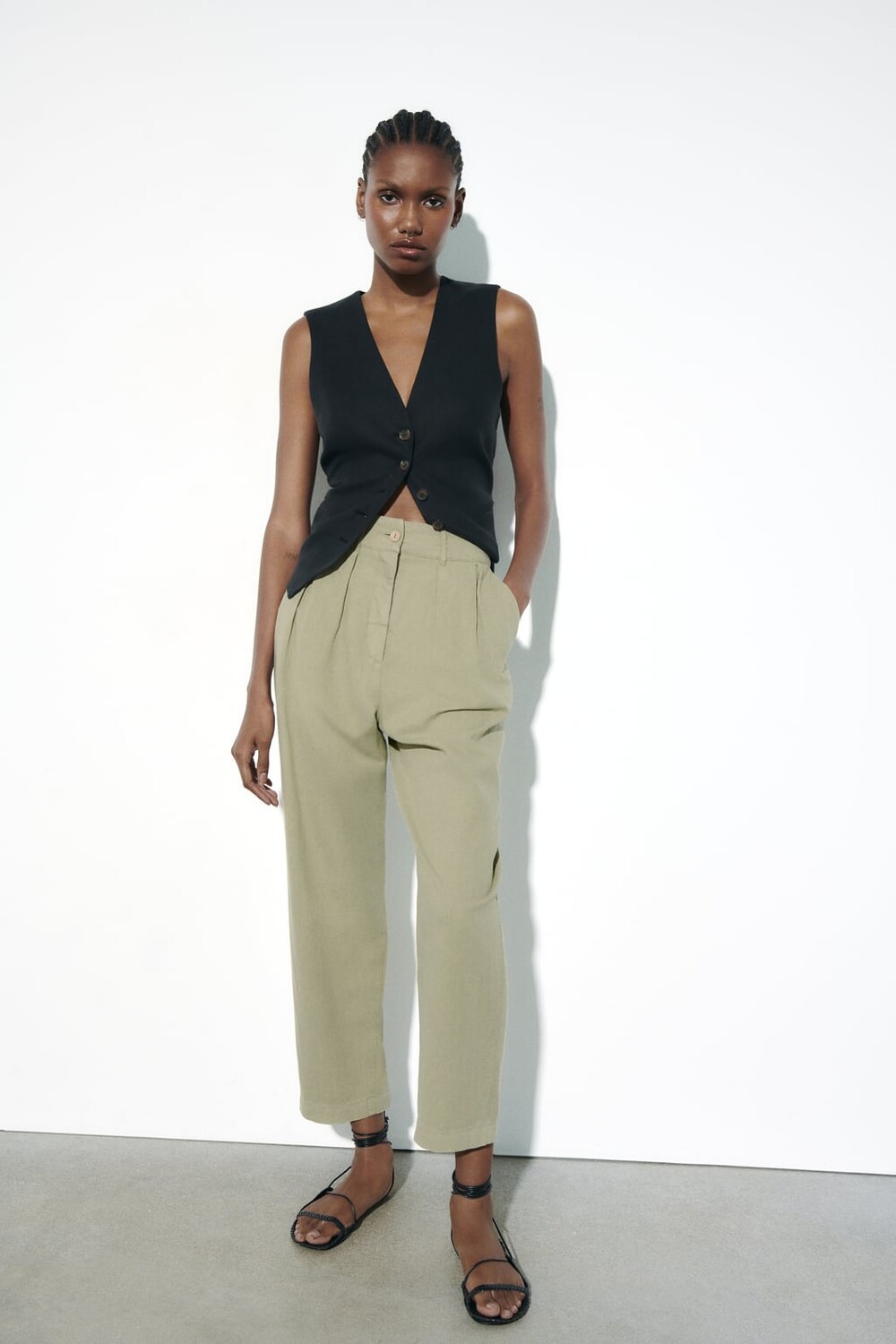 

Брюки balloon fit с вытяжками ZARA, хаки