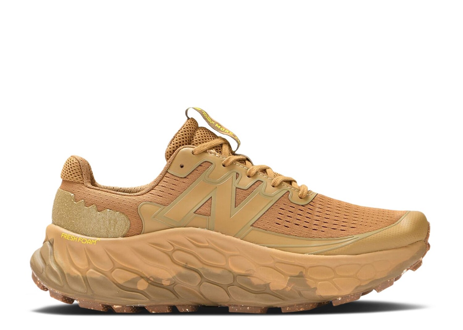 

Кроссовки New Balance Tokyo Design Studio X Fresh Foam X More Trail V3 'Brown', коричневый