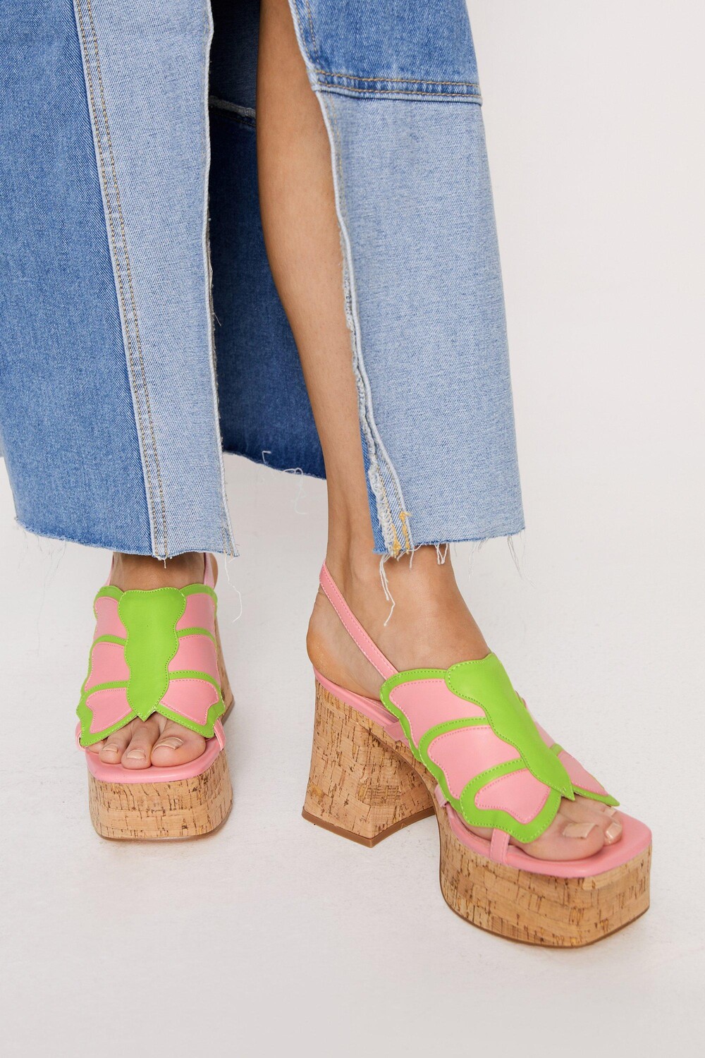 

Пробковые сандалии Shellys London Butterfly Nasty Gal, розовый
