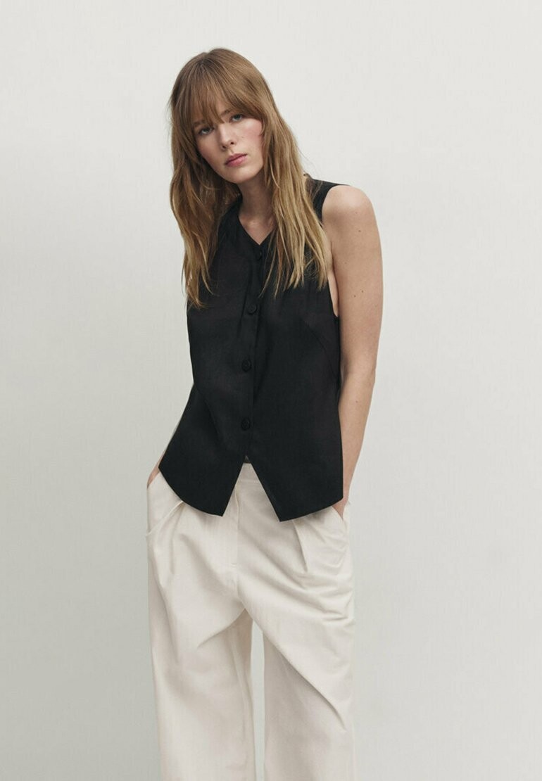

Жилет BUTTONED STRETCH Massimo Dutti, черный