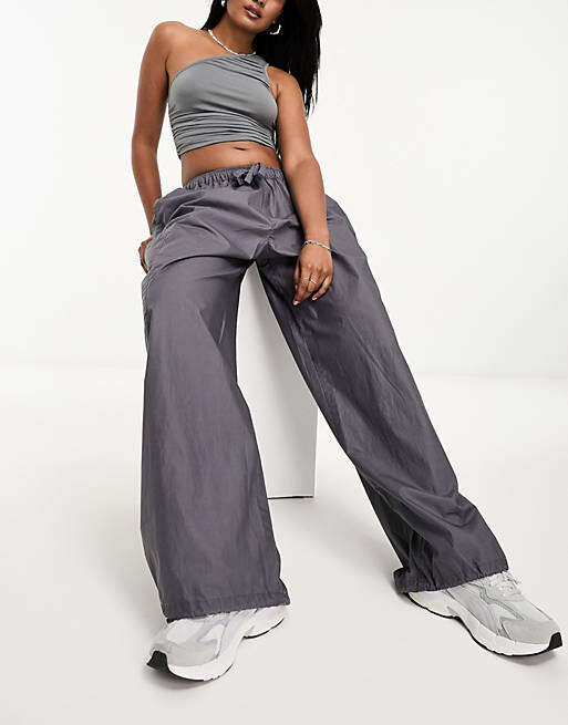 

Угольно-угольные брюки карго с парашютом ASOS DESIGN