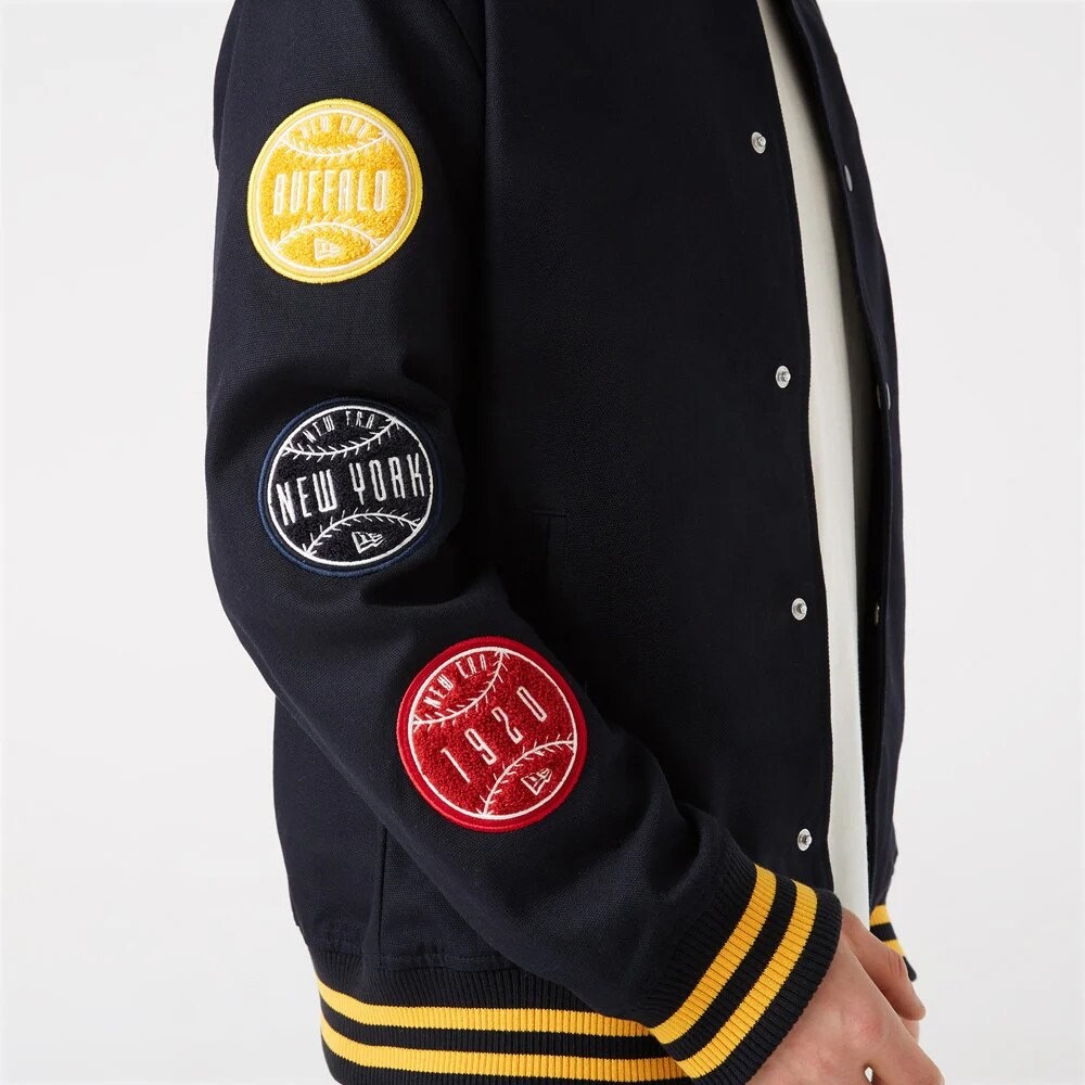 

Куртка New Era Eritage Patch, черный