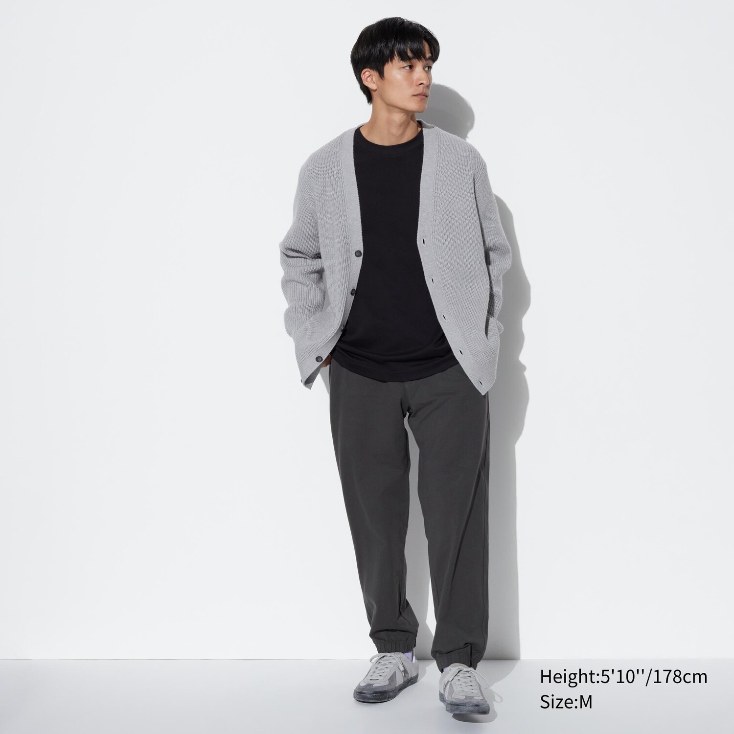 

Брюки-джоггеры UNIQLO плюшевые, темно-серый