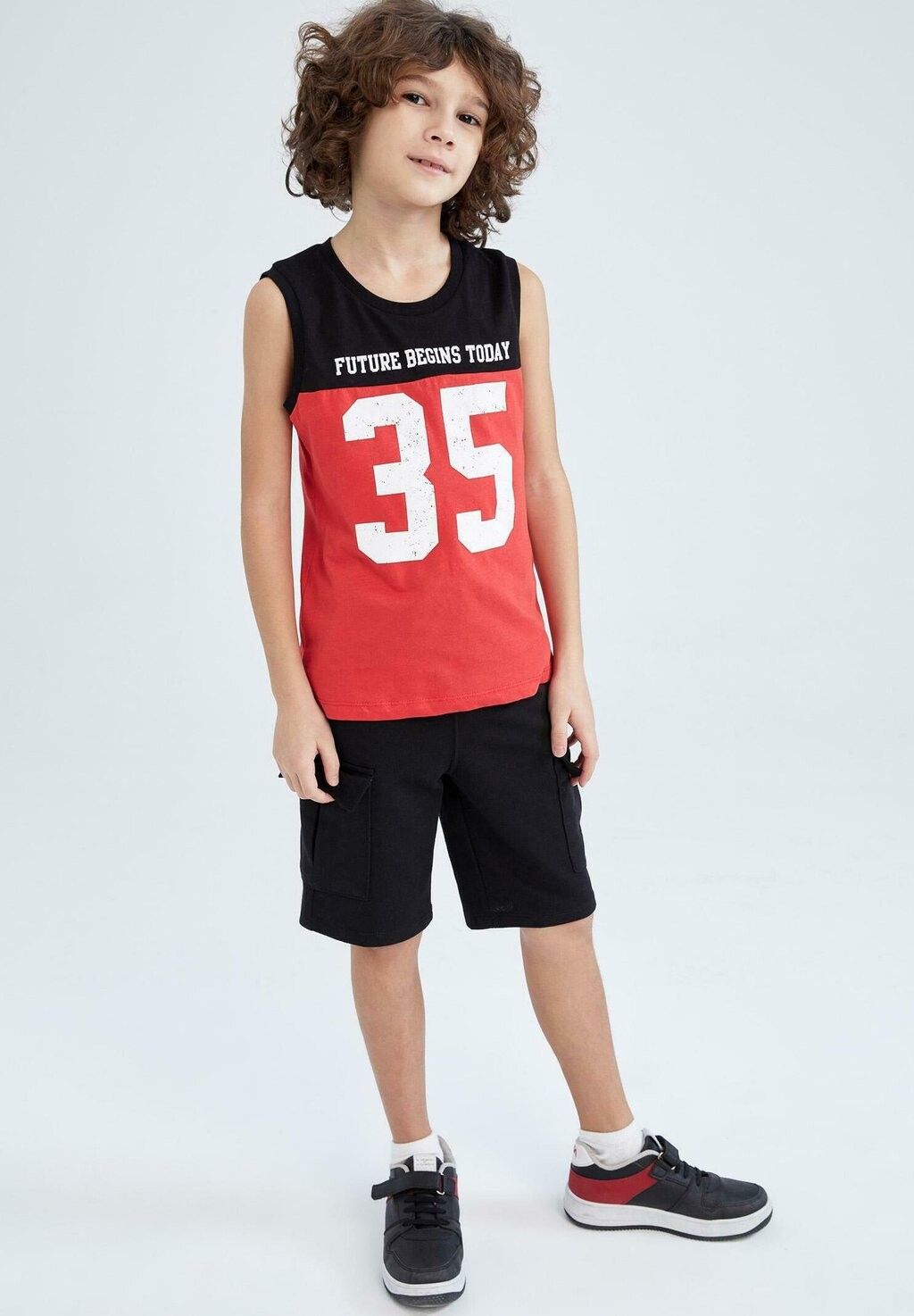 

Шорты REGULAR FIT DeFacto, черный