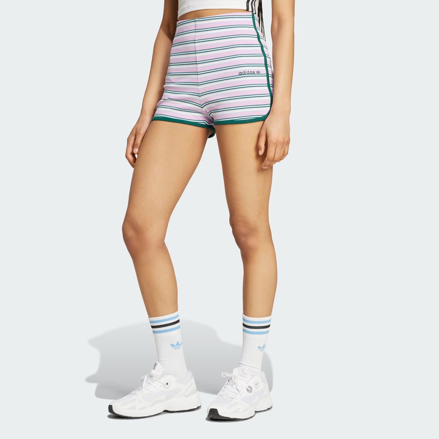 

Короткие шорты 80-х годов Adidas, цвет Multicolor/Bliss Lilac