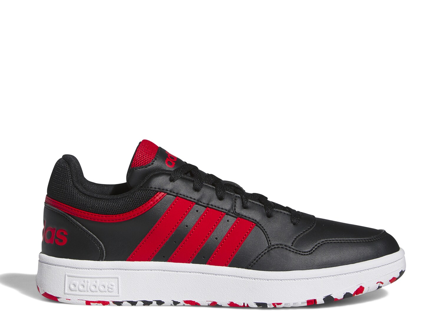 цена Кроссовки Adidas Hoops 3 мужские, черный-красный