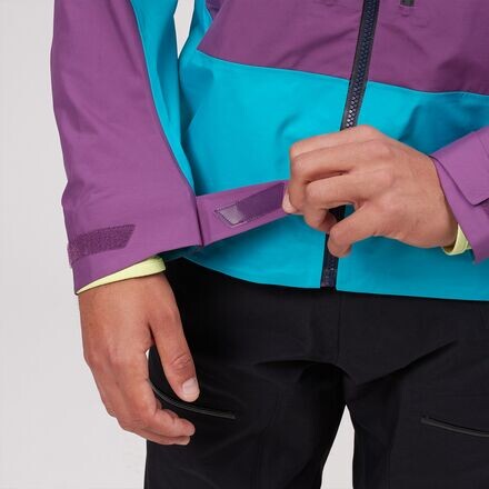 

Куртка Exposure 2 GTX PRO мужская Mountain Hardwear, цвет Cosmos Purple
