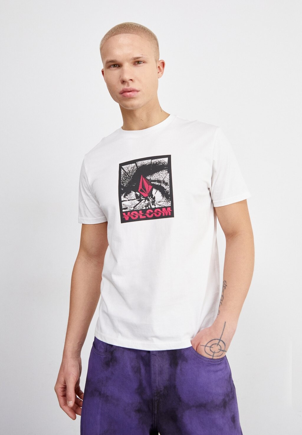 

Футболка с принтом OCCULATOR Volcom, цвет white