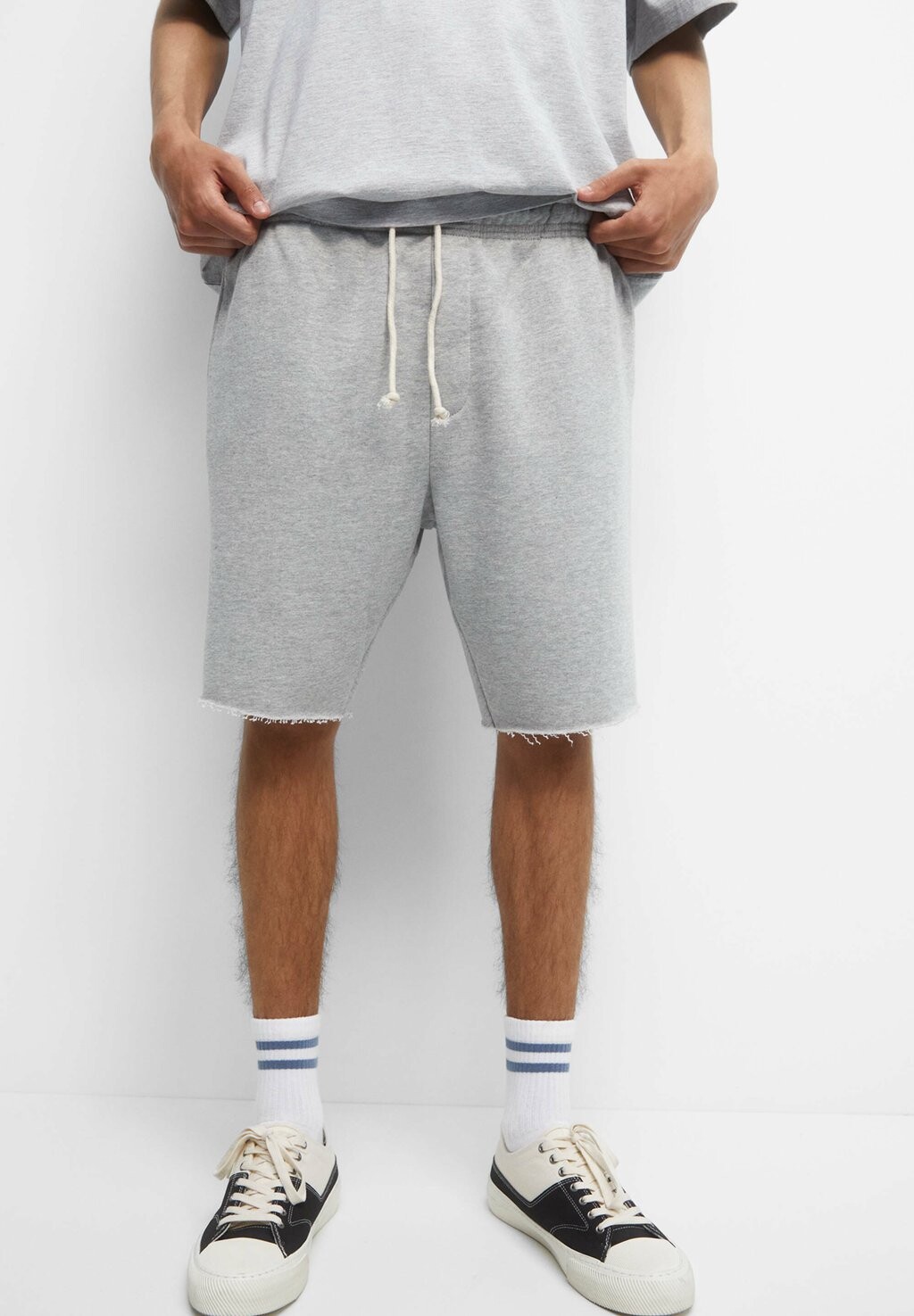 

Шорты PULL&BEAR, светло-серые