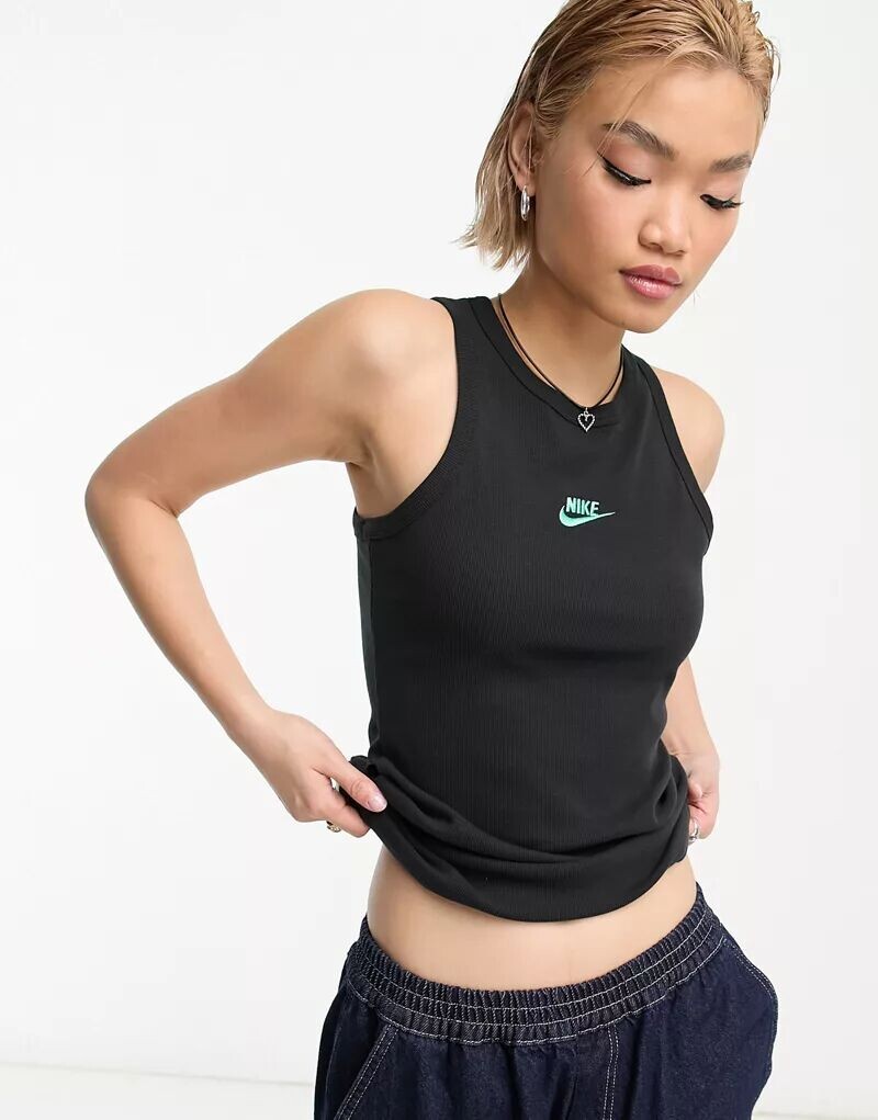 

Черная майка в рубчик Nike Dance с небольшим логотипом Swoosh