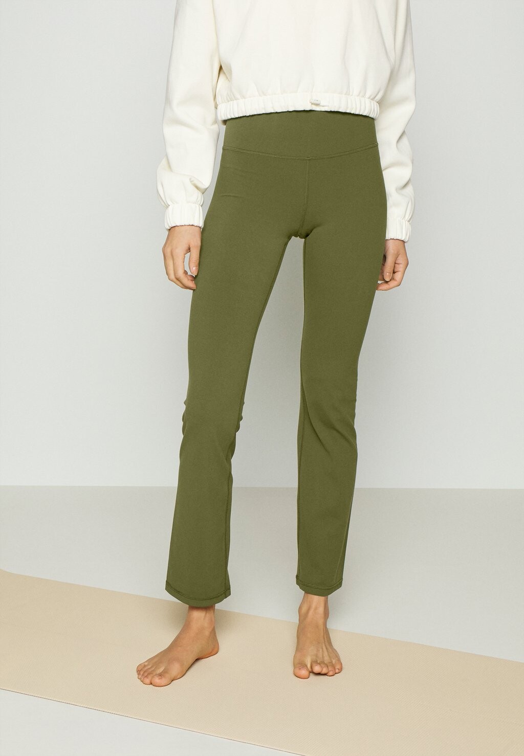 

Спортивные брюки Athleta
