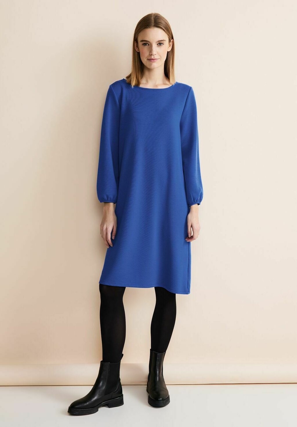

Трикотажное платье OTTOMAN Street One, цвет blau