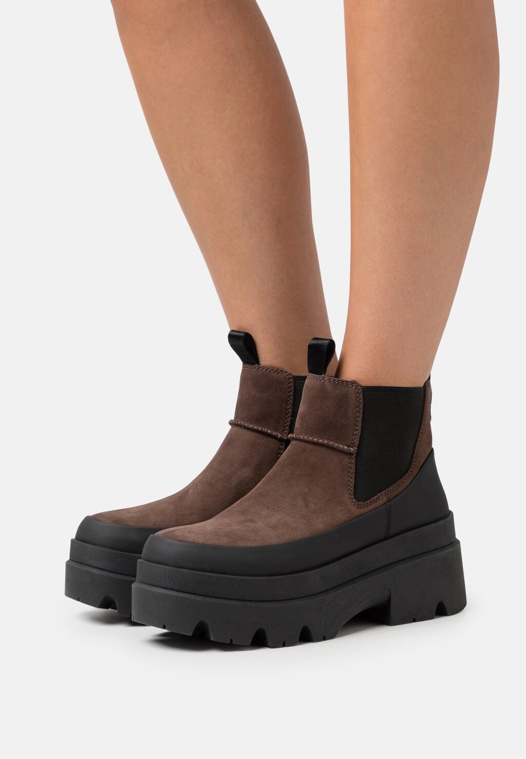 

Ботильоны bajos UGG BRISBANE CHELSEA, цвет burnt cedar