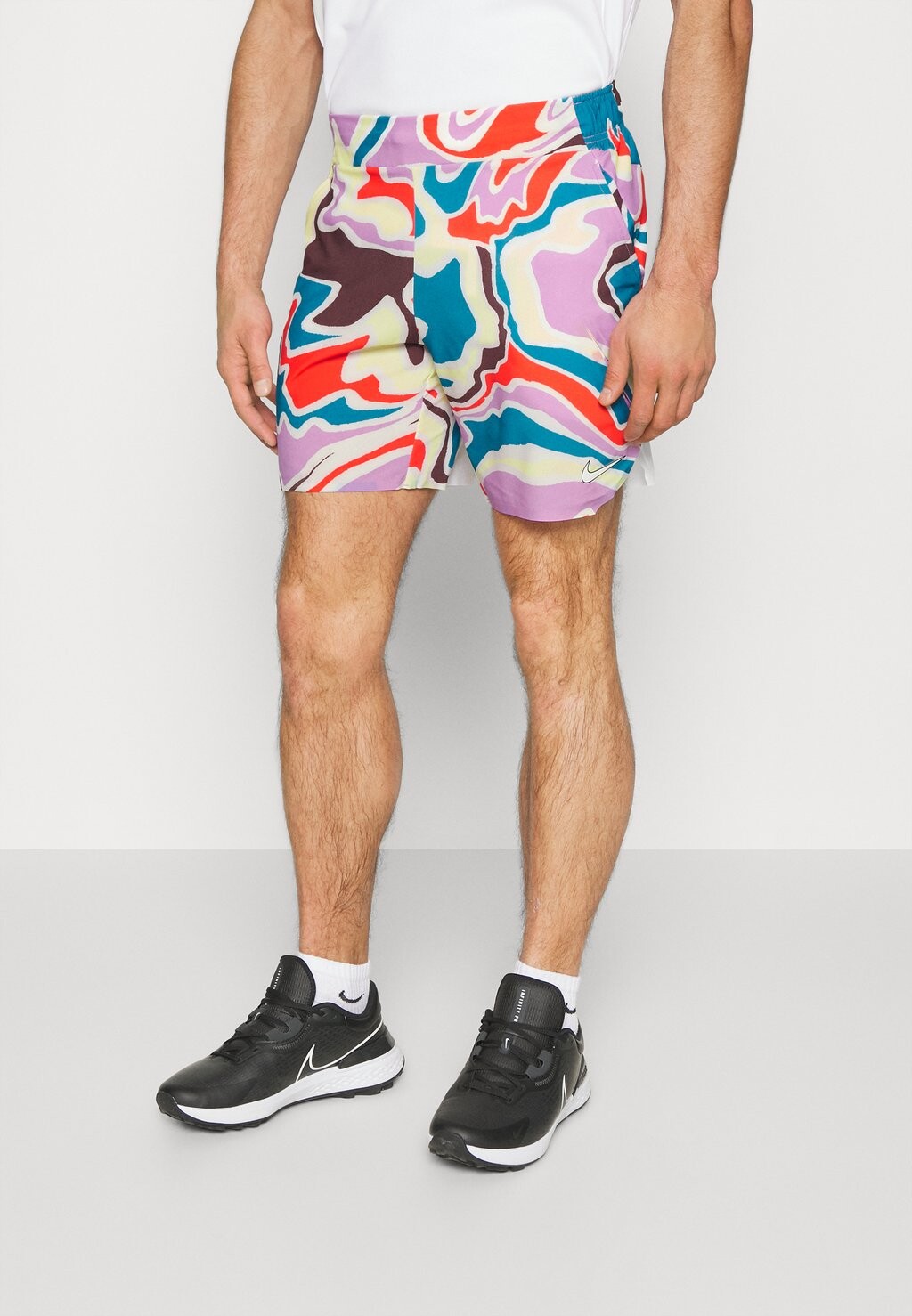 

Спортивные шорты Nike