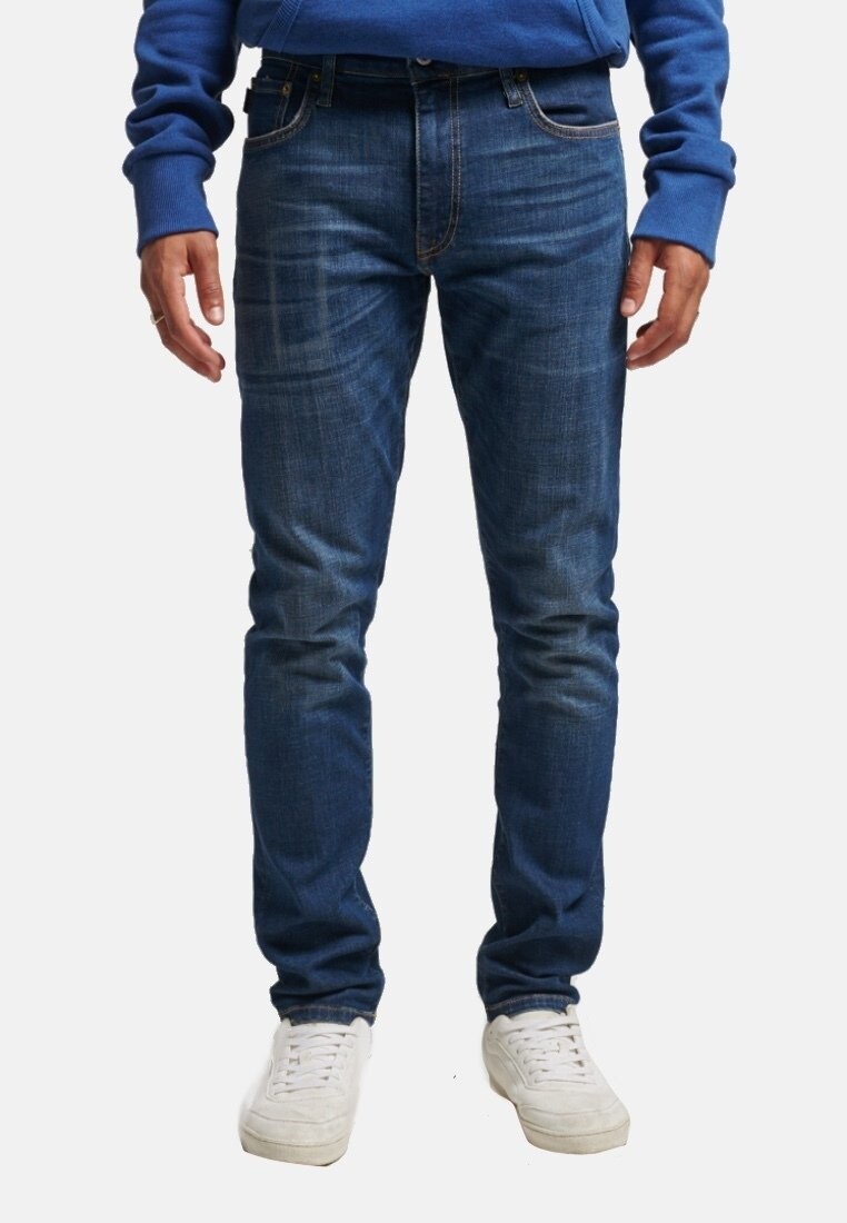

Джинсы прямого кроя Superdry