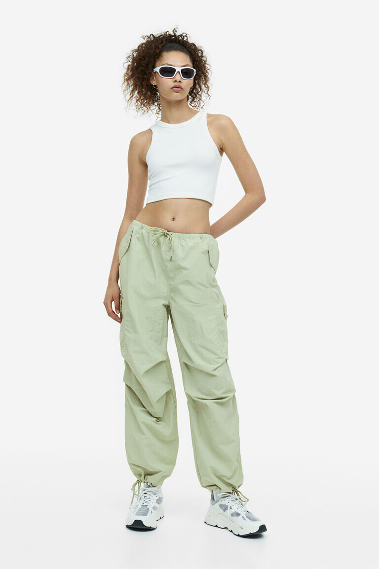 

Нейлоновые брюки-парашюты H&M, зеленый