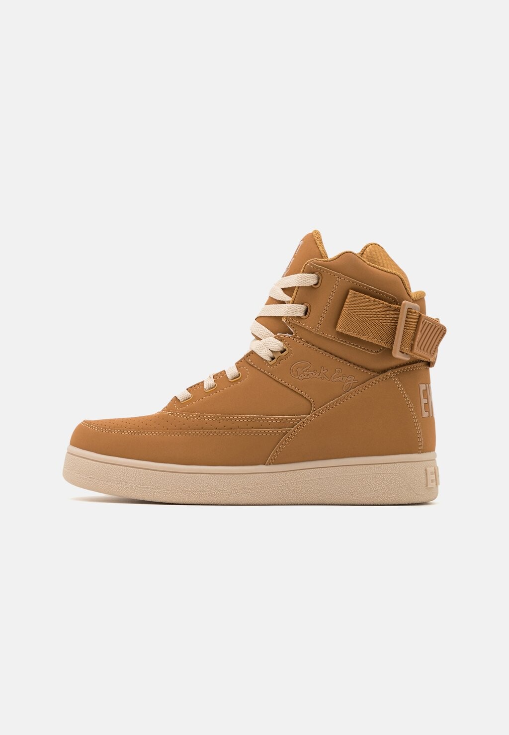 

Высокие кроссовки Ewing