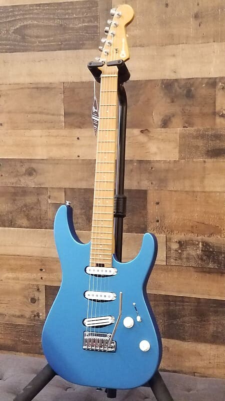 

Электрогитара Charvel Pro-Mod DK22 SSS 2PT CM 2021 Electric Blue