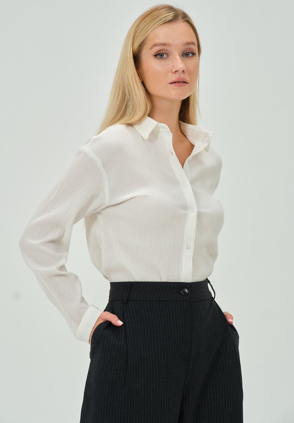 

Рубашка LONG SLEEVE ITZEL TEXTURED Basics and More, белый