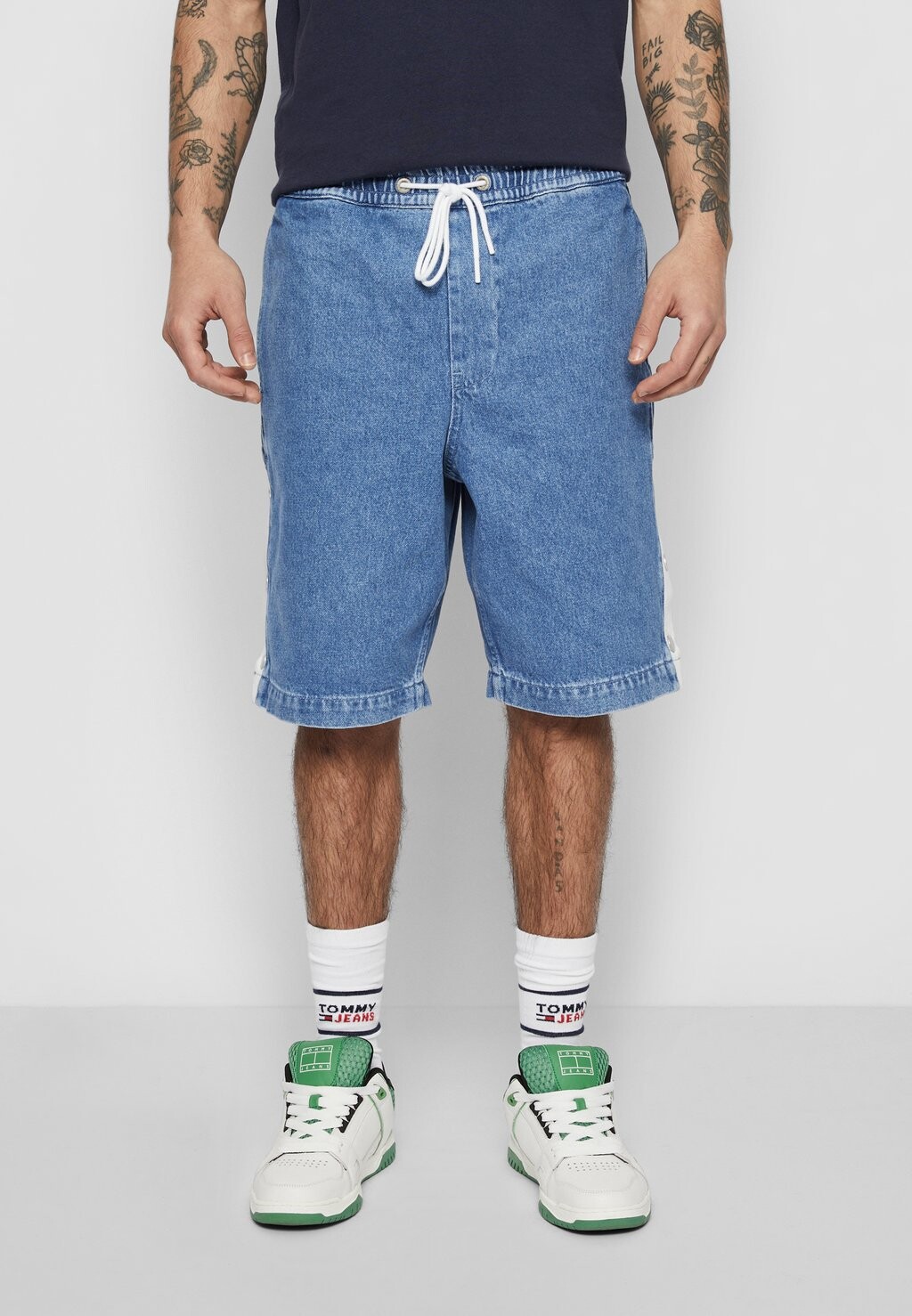 

Джинсовые шорты Tommy Jeans