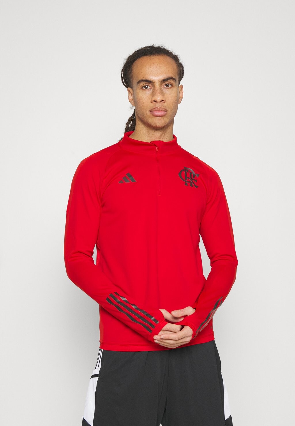 

Спортивная футболка Adidas
