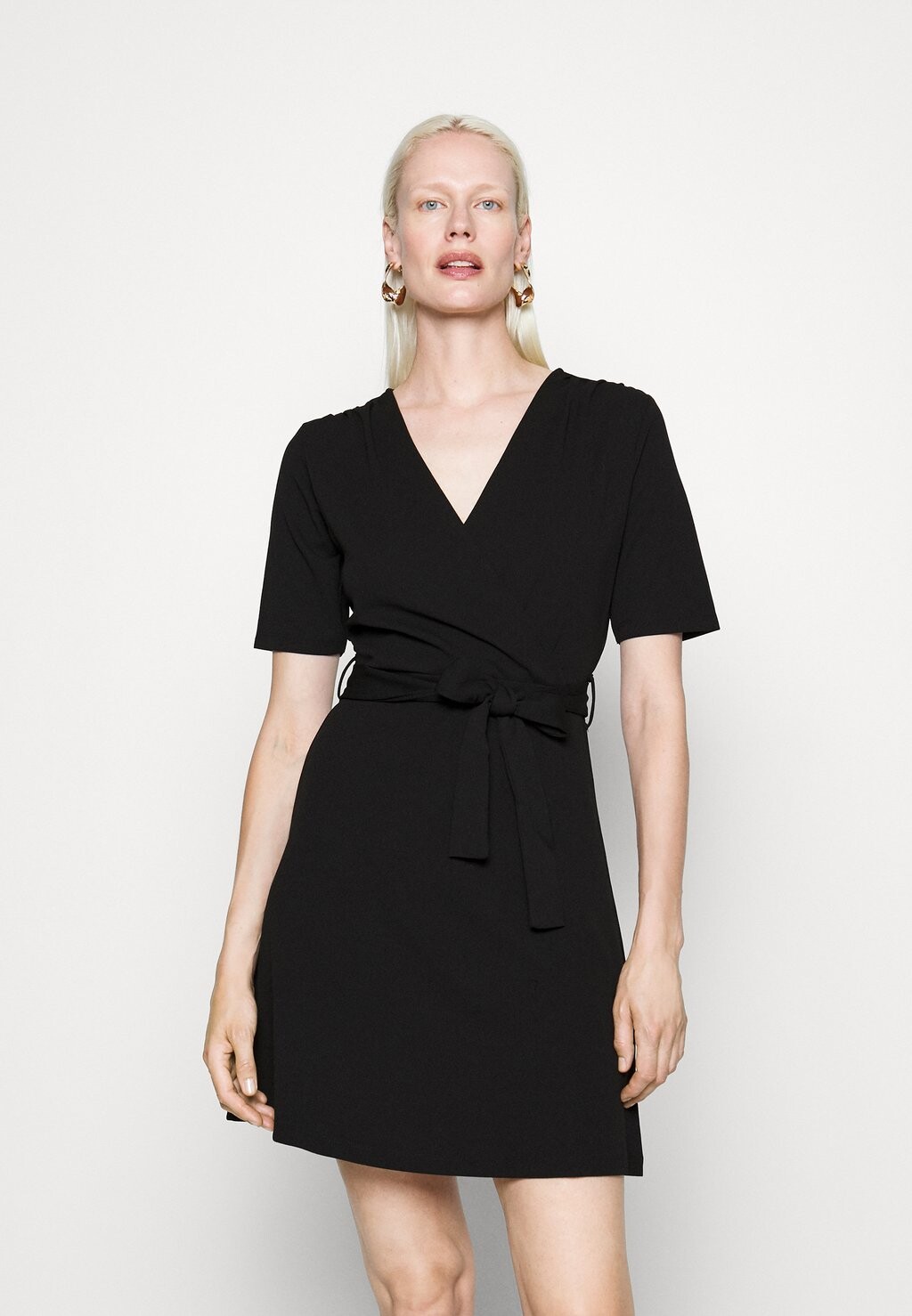 

Платье из трикотажа JDY Tall, черный