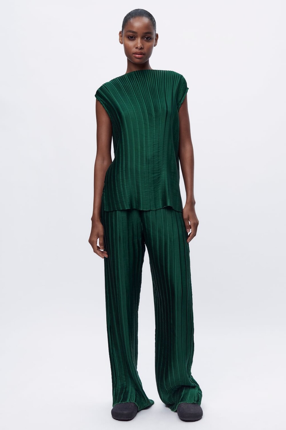 

Плиссированные брюки Zw Collection ZARA, зеленый