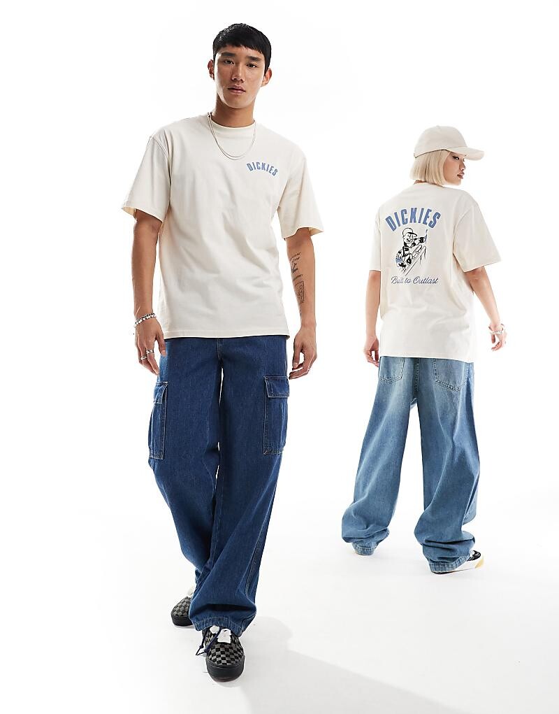 

Белоснежная футболка с короткими рукавами и принтом на спине Dickies mclean — эксклюзивно для asos