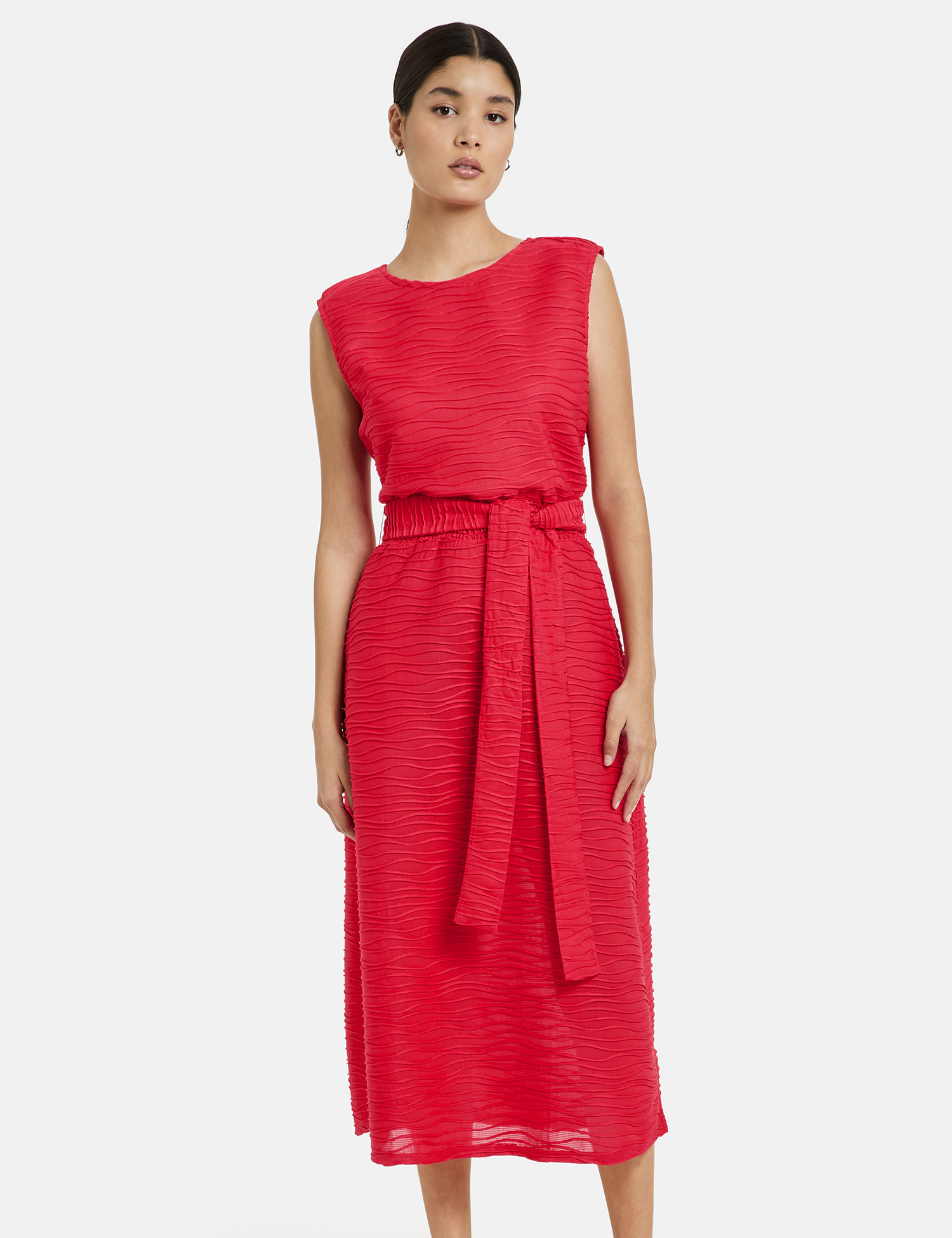Платье TAIFUN Gewirke, цвет Digital Red фотографии