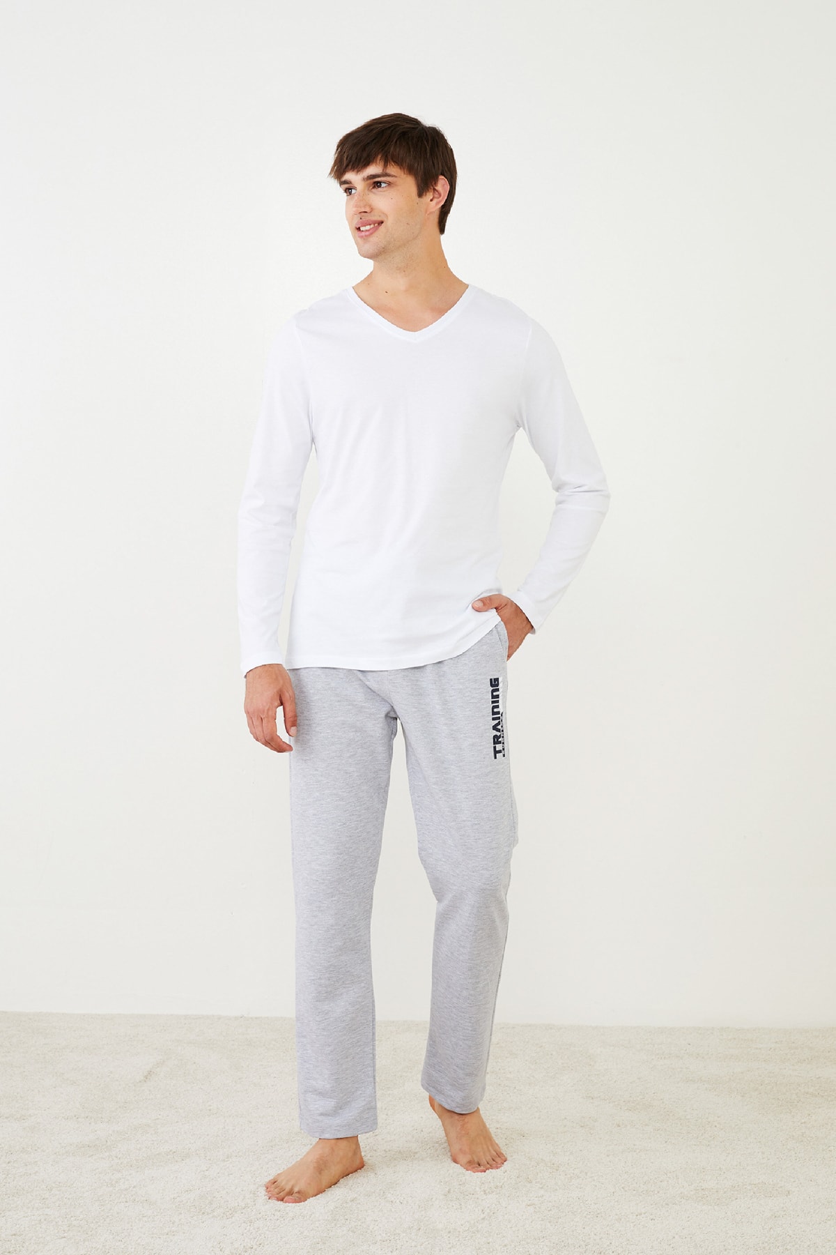 цена Пижамные штаны - Серые - Свободные LC Waikiki, серый