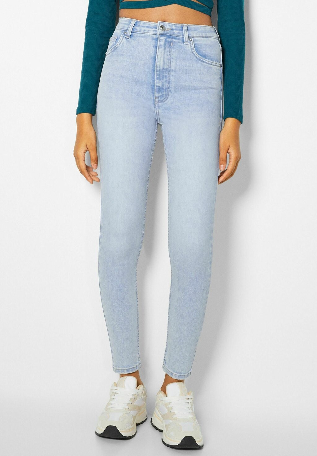

Джинсы скинни Bershka