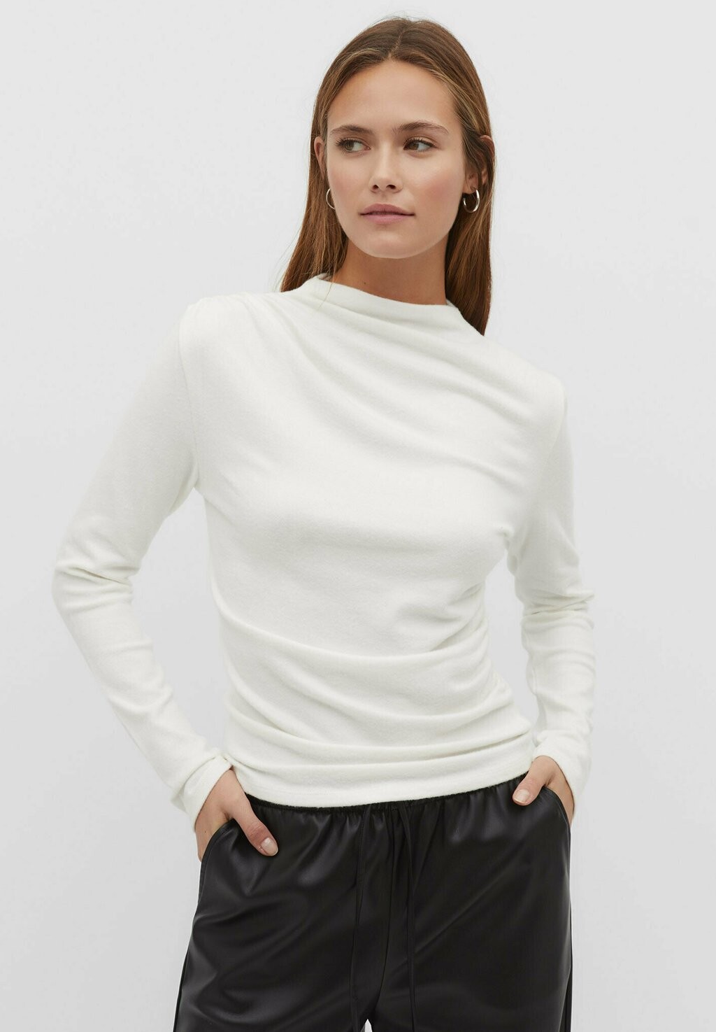 

Футболка с длинным рукавом Stradivarius, белая, Белый