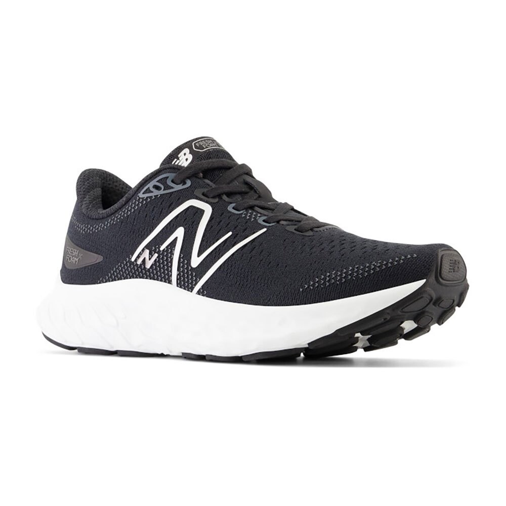 

Кроссовки New Balance Fresh Foam X Embar, черный