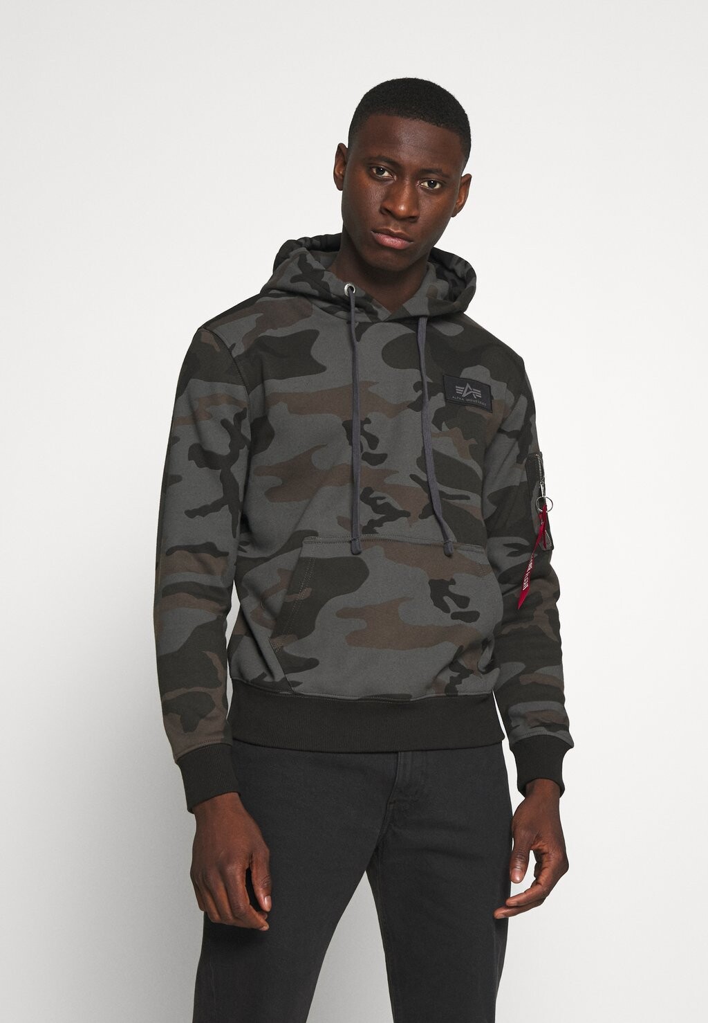 

Худи Alpha Industries, черный