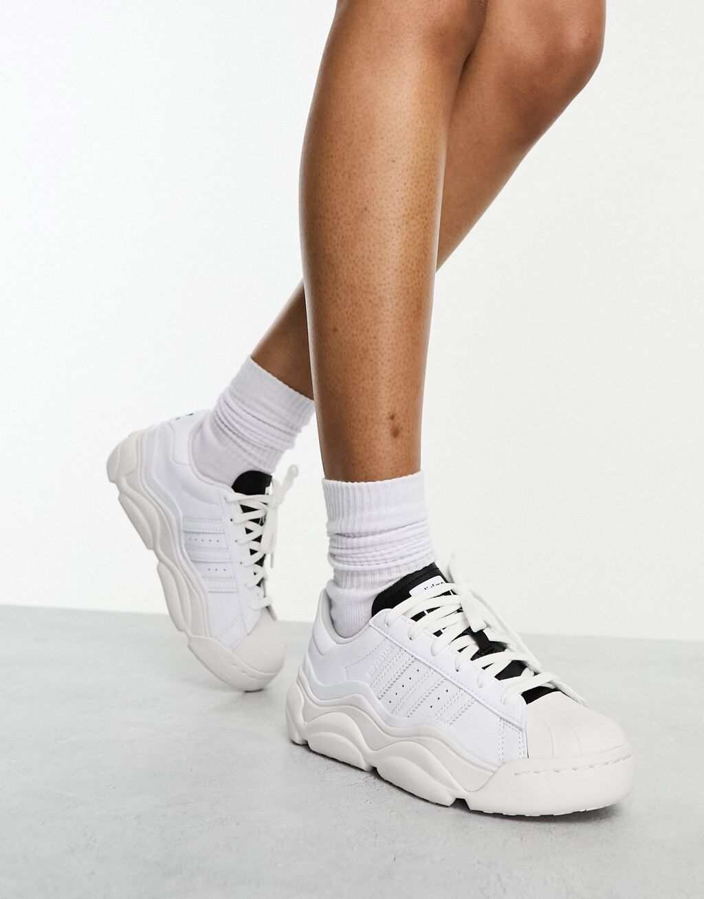 

Белые кроссовки adidas Originals Superstar Millencon W, Белый