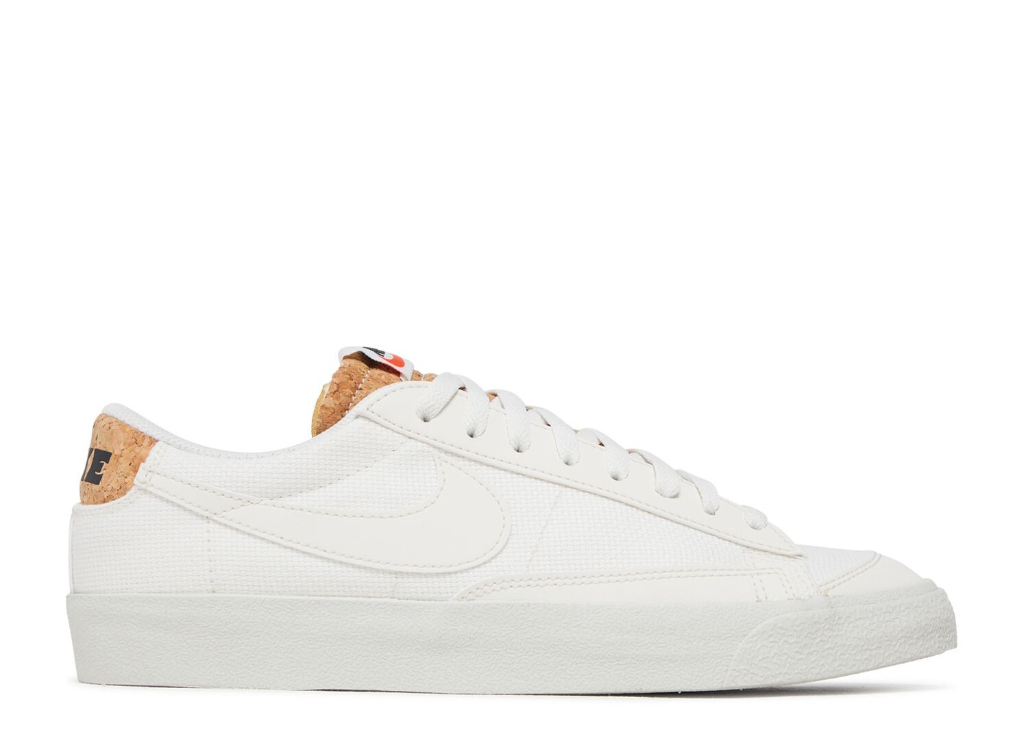 

Кроссовки Nike Blazer Low '77 Premium 'Cork', кремовый, Бежевый
