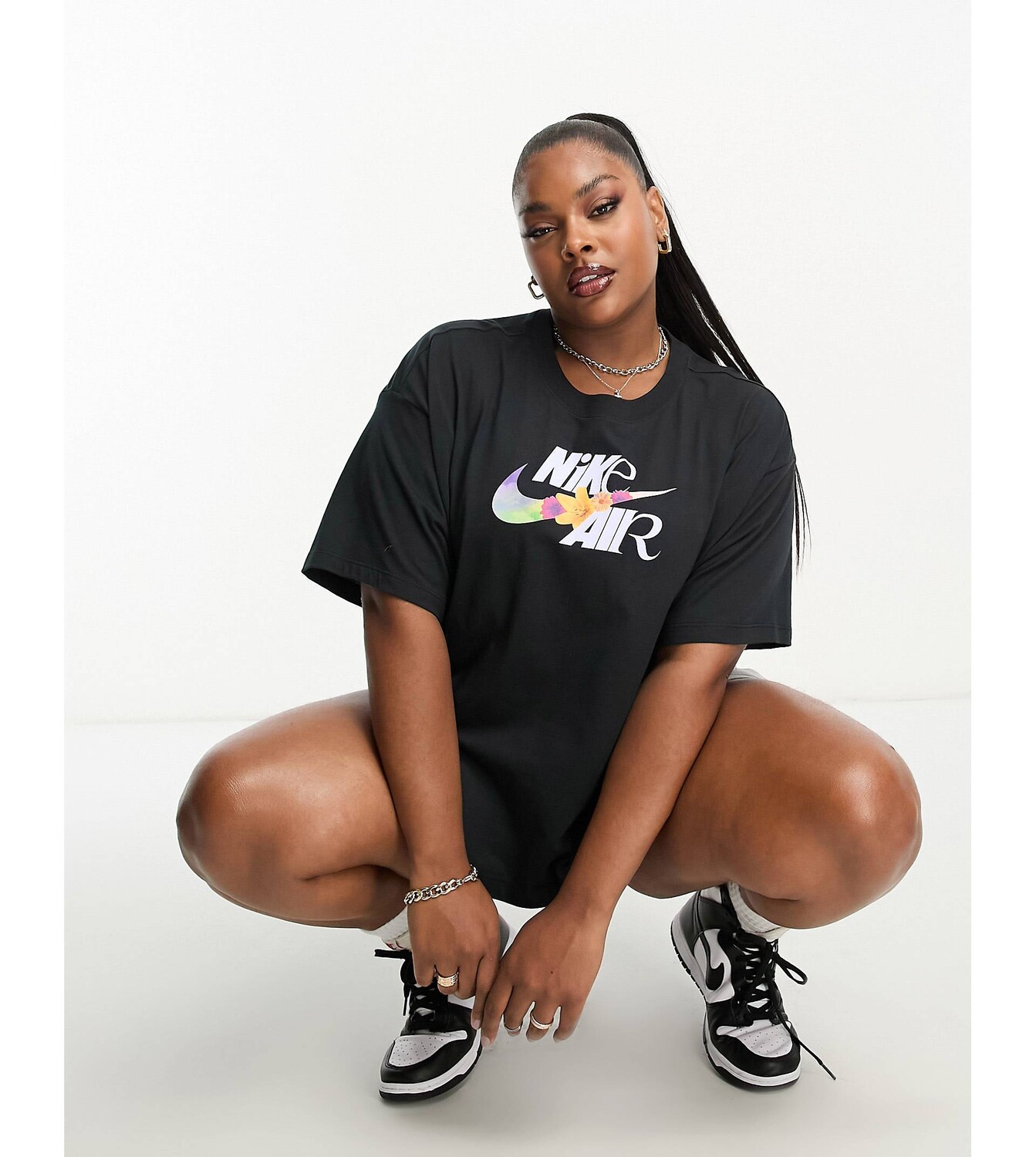 

Черная футболка свободного кроя с графическим принтом Nike Plus, Черный