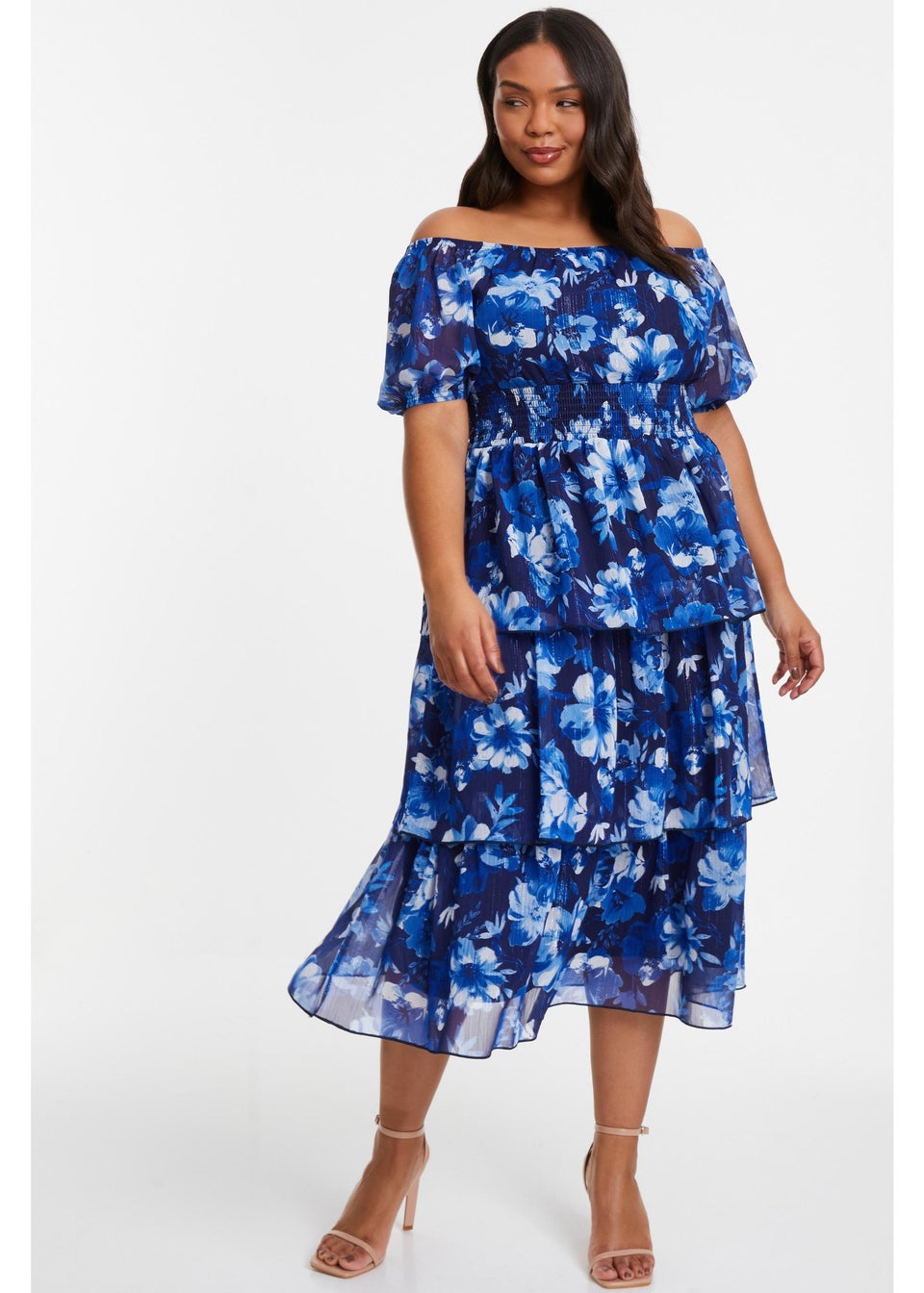 Синее шифоновое платье миди с открытыми плечами и цветочным принтом Quiz Curve