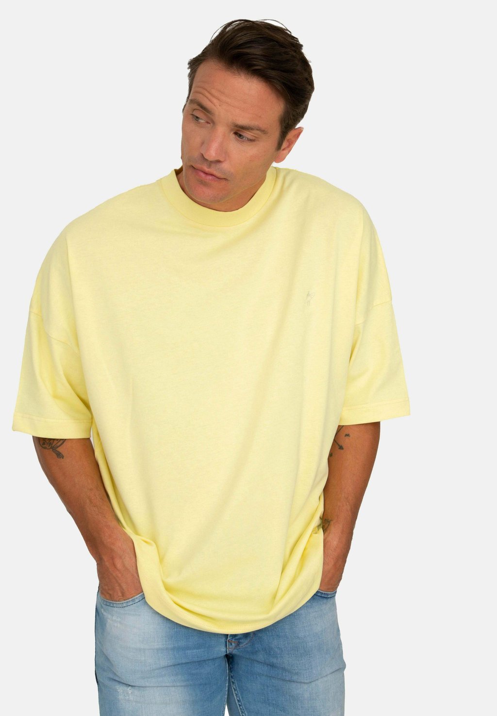 

Базовая футболка OVERSIZE T-SHIRT Jacey Quinn, цвет yellow